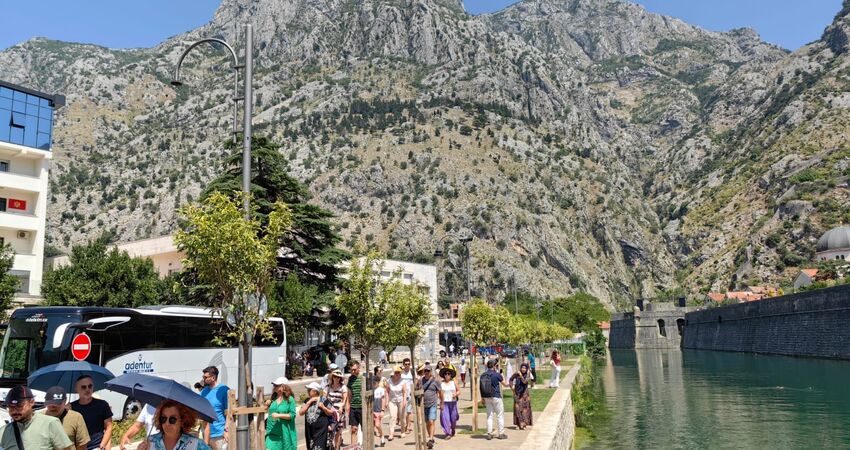 Otobüslü Balkan Turu